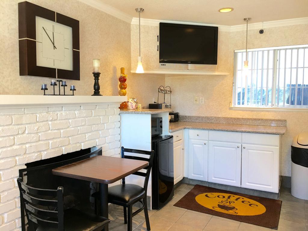 Pelican Inn Монтерей Экстерьер фото